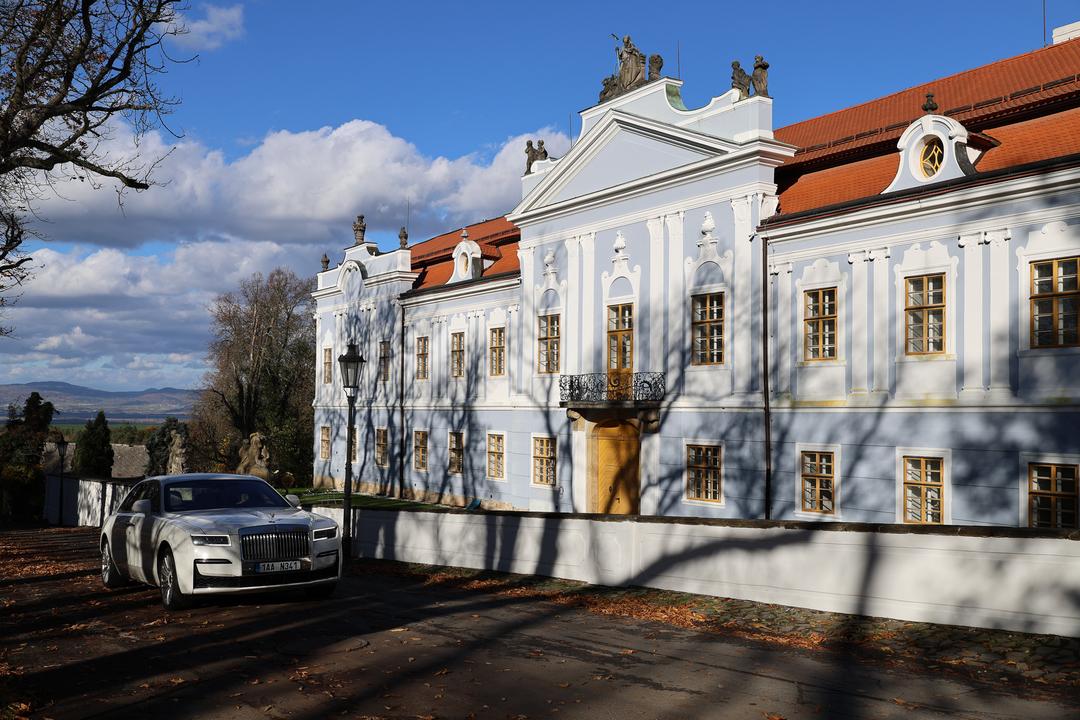 A Night at the Castle in the Maria Theresa Suite