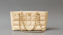 Chanel - Chocolate Bar Chain Shoulder Bag - Photo 1