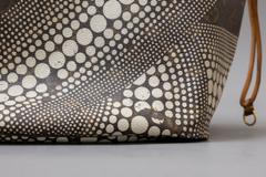 Louis Vuitton - Neverfull MM – Yayoi Kusama Monogram Waves - Photo 19