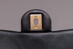 Chanel - Mini Classic Flap Bag - Photo 14