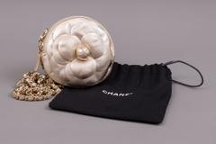 Chanel - Minaudière Camellia - Photo 5